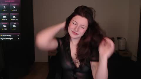 Snapshot of colaux chatting on October 4, 8:02 pm Denise online show from October 4, 8:02 pm