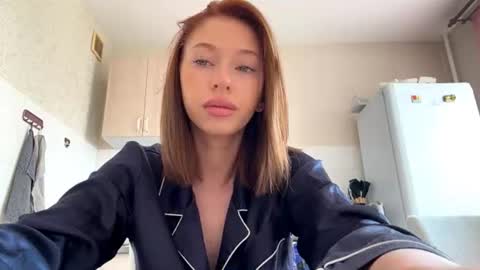 Lily online show from June 20, 4:27 am
