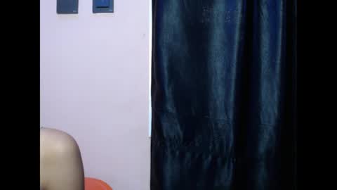 coltish_sexy online show from February 18, 7:32 am