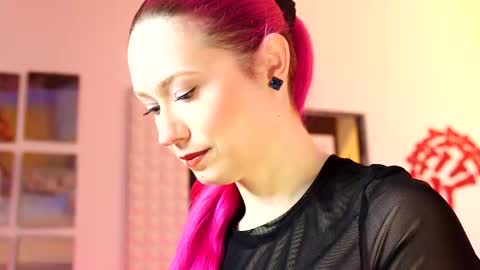 Ginger The Cringer online show from January 11, 9:25 am