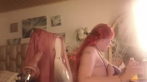 Snapshot of coquette_johnson chatting on October 21, 3:21 am Coquette Johnson online show from October 21, 3:21 am
