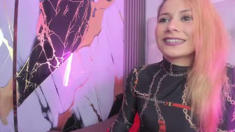 sophie online show from December 28, 9:20 am