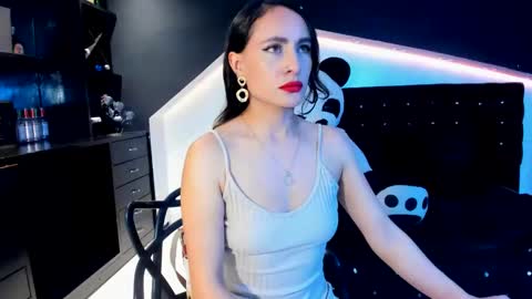 Coral  online show from March 4, 12:33 pm