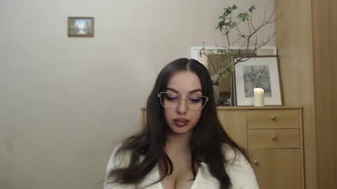 Courtney online show from March 2, 3:20 pm