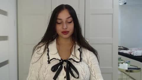 Courtney online show from October 10, 2:22 pm