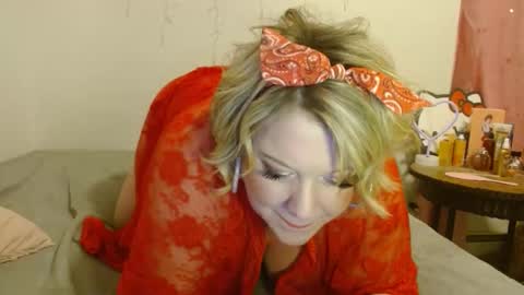 courtnylyn online show from February 9, 11:36 pm