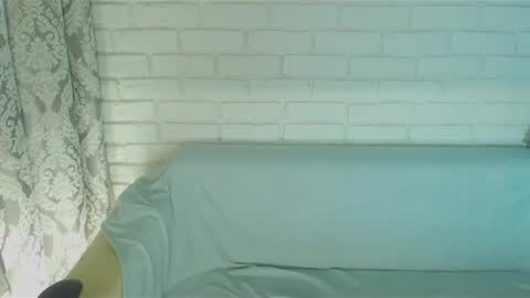 Crazyy Girl  online show from January 29, 2:00 pm