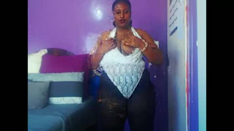 CreamyLea online show from June 23, 10:13 am