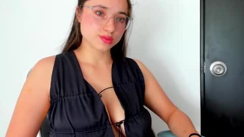 Jen. online show from March 1, 4:18 pm