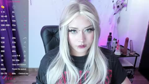 Cris online show from March 8, 11:56 am