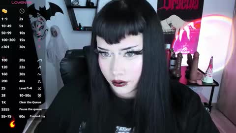 Cris online show from October 3, 1:05 pm