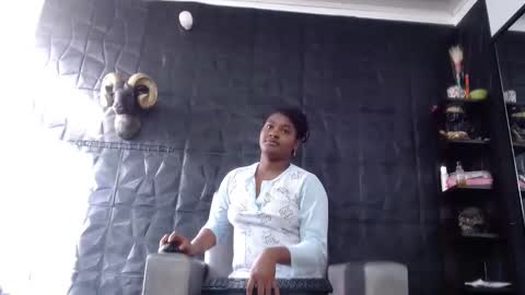 Hanna  online show from February 26, 12:59 pm