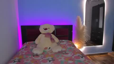 cristal_t2 online show from June 11, 6:49 pm
