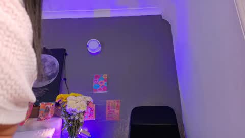 Snapshot of cristalcornner_ chatting on September 12, 9:44 pm Nicole  Connection time 220pm-910pmCol online show from September 12, 9:44 pm