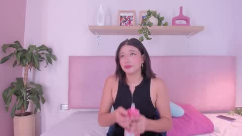 cristalfoxy_ online show from September 19, 12:04 pm