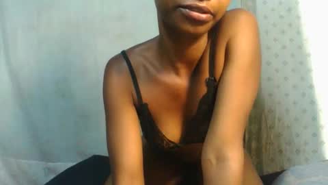 crush069 online show from November 18, 4:41 pm