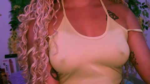 crysrus online show from December 19, 1:54 am