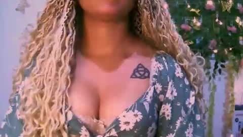 crysrus online show from December 5, 2:55 am