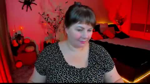 Anna online show from October 28, 8:35 pm