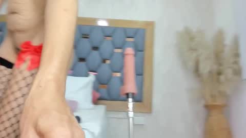 crystal_sm online show from November 14, 3:39 am