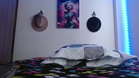 Crystal Blaze online show from March 11, 1:03 pm