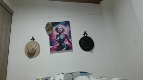 Crystal Blaze online show from March 1, 12:32 am