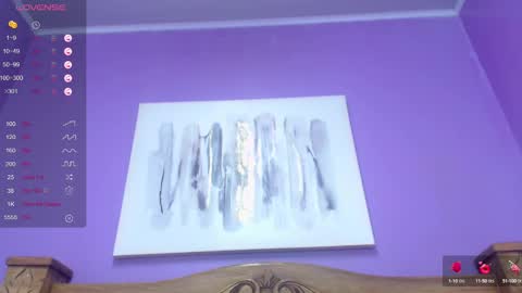 I AM CRYSTAL online show from October 11, 10:45 pm