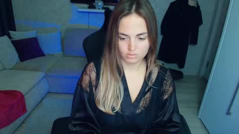 Snapshot of crystalemily chatting on October 1, 7:30 pm crystalemily online show from October 1, 7:30 pm