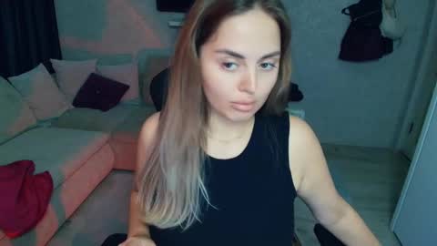 Snapshot of crystalemily chatting on October 7, 7:18 pm crystalemily online show from October 7, 7:18 pm