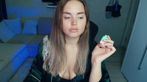 Snapshot of crystalemily chatting on September 11, 7:25 pm crystalemily online show from September 11, 7:25 pm