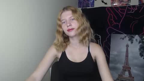 Stella online show from September 27, 5:53 pm