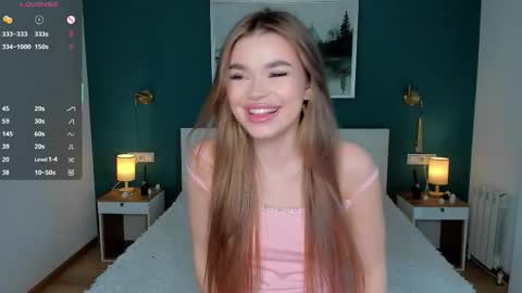 Silvia online show from March 26, 7:43 am