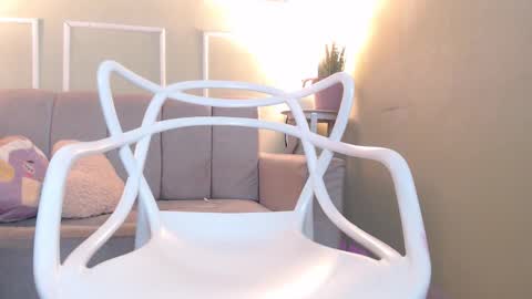 DANI online show from February 17, 8:02 am