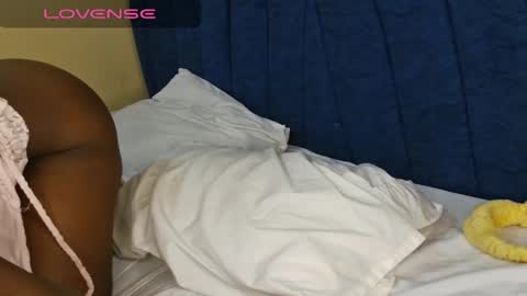 curvyjoan online show from February 23, 9:38 am