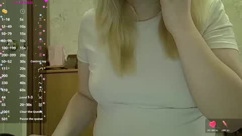 Curvy online show from February 26, 10:58 am