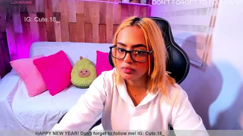    Independent Model online show from January 5, 10:50 pm