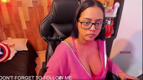    Independent Model online show from October 3, 11:32 pm