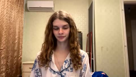 cute_kitte online show from November 12, 9:13 pm