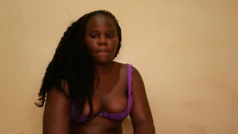 cute_latifah online show from January 16, 6:48 pm