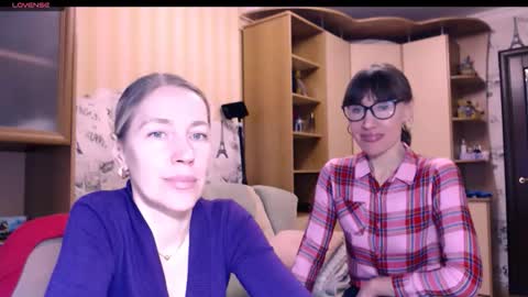 cute_lion_ online show from February 15, 10:58 am