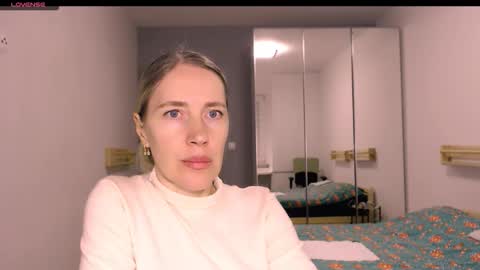 cute_lion_ online show from February 2, 7:35 pm