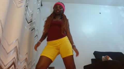 cute_lorna online show from March 4, 11:11 pm