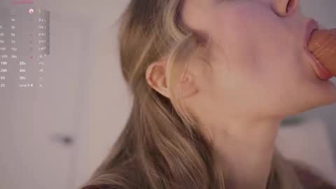 Snapshot of cute_pie_an chatting on February 19, 5:16 am AN online show from February 19, 5:16 am