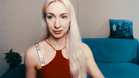 cute_smile_shy online show from March 9, 9:13 am