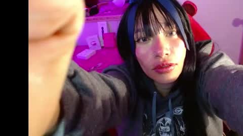 cute_zoe1 online show from July 5, 4:19 am