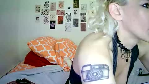 Bella online show from November 14, 5:18 am