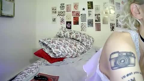 Bella online show from November 7, 6:30 am