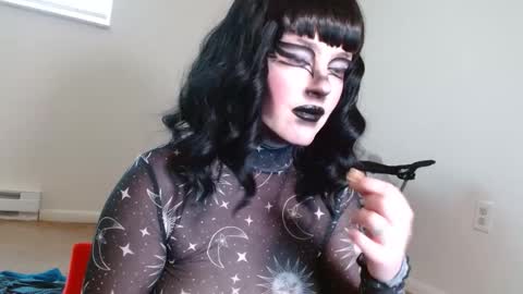 cutelilithbunny online show from January 21, 9:46 pm