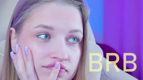 Rina online show from November 30, 8:40 am