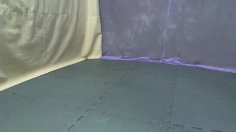 cutetinyasian143_ online show from November 6, 5:13 am